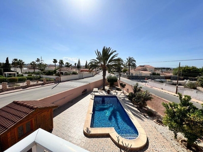 Venta Casa unifamiliar Torrevieja. Con terraza