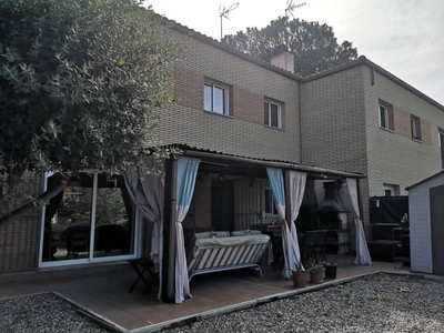 Venta Casa unifamiliar Vacarisses. Buen estado con terraza 183 m²