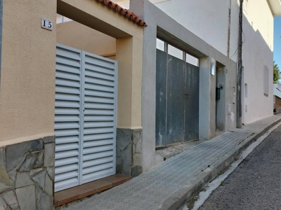 Venta Casa unifamiliar Vilanova i la Geltrú. Con terraza 142 m²