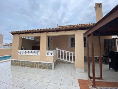 Venta Chalet Benijófar. 84 m²