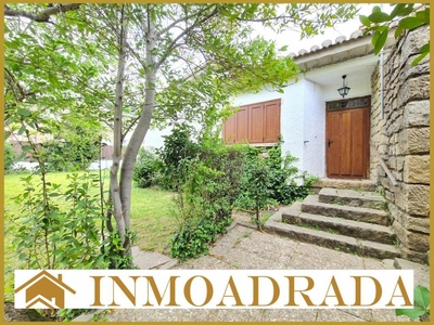 Venta Chalet en Calle Quevedo La Adrada. 99 m²