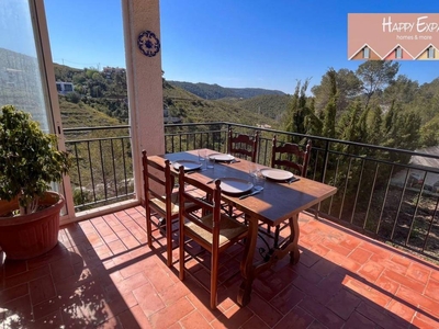 Venta Chalet en Urb. Can Suria Olivella. Buen estado 128 m²