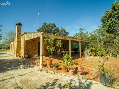 Venta Chalet en Urbanización Tres Arroyos Badajoz. Buen estado 185 m²