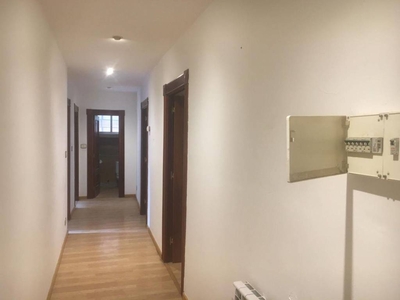 Venta Piso en Calle Porto Rico 37. Vigo. Buen estado primera planta