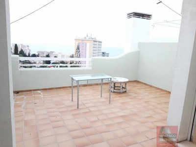 Venta Piso Fuengirola. Piso de tres habitaciones Tercera planta con terraza