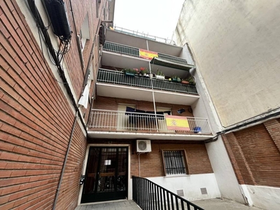 Venta Piso Madrid. Piso de tres habitaciones en Calle de Monseñor Oscar Romero. Planta baja con terraza
