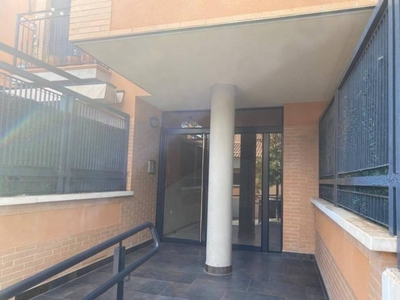 Venta Piso Murcia. Piso de tres habitaciones en Calle Portón de los Jerónimos 6. Buen estado primera planta con terraza