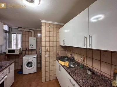 Venta Piso Sevilla. Piso de tres habitaciones