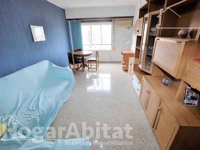 Venta Piso València. Piso de tres habitaciones en Periodista Gil Sumbiela. Séptima planta con balcón