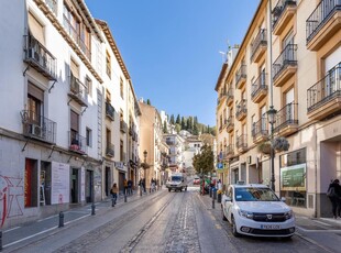 Apartamento en venta en Granada ciudad, Granada