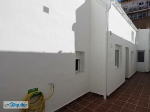 Apartamento minimalista de 1 dormitorio en alquiler en Usera