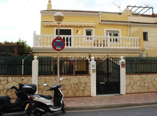 Casa adosada en venta en Los Boliches, Fuengirola