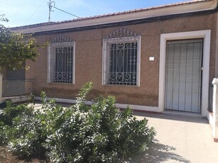 Casa adosada en venta en Los Montesinos
