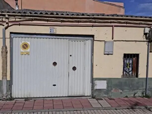 Casa en venta en Calle de La Rioja en Barrio España-San Pedro Regalado por 56,000 €