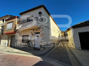 Casa en venta en Plaza de Fernando El Católico, 2 en Pradilla de Ebro por 34,000 €