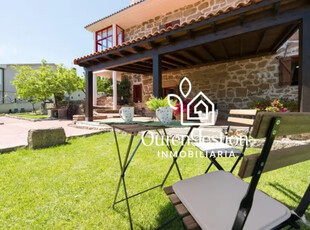 Chalet en venta en Cabeza de Vaca en A Carballeira por 319,000 €