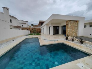 Chalet en venta en Finestrat, Alicante