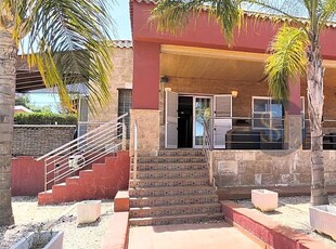 Chalet en venta en Torrent, Valencia