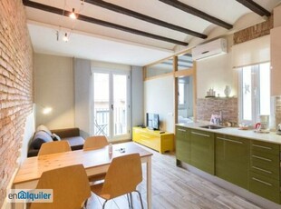 Colorido apartamento de 1 dormitorio con aire acondicionado en Gracia