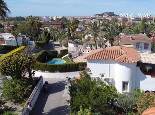 ¡Descubre tu refugio en Dénia, un oasis acogedor a solo unos pasos del centro!