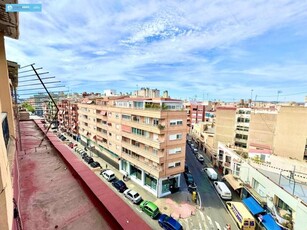 Piso ático en venta en Los Ángeles, Alicante