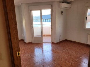 Piso en venta en Elche de la Sierra