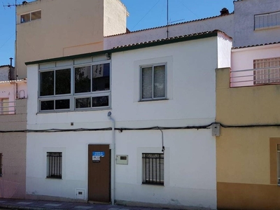 Venta Casa unifamiliar Cáceres. Con balcón 91 m²