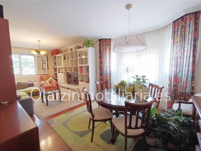 Venta Casa unifamiliar Valle de Mena. Con balcón