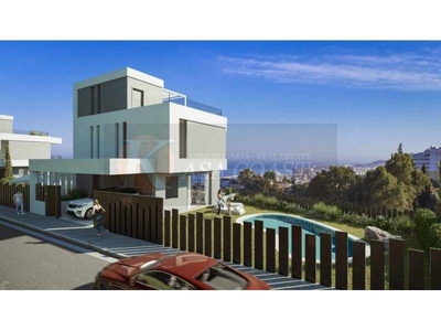 Venta Chalet Fuengirola. Nueva 267 m²