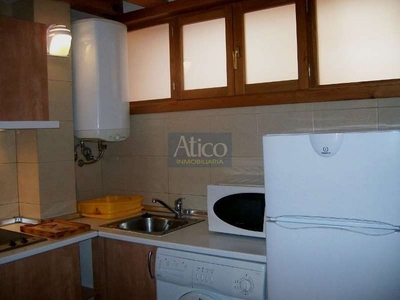 Ático en alquiler en Centro - Segovia de 1 habitación con muebles y calefacción