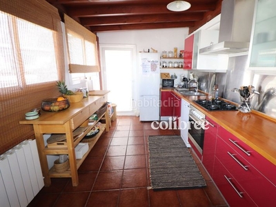 Ático en venta , con 90 m2, 2 habitaciones y 2 baños, aire acondicionado y calefacción gas natural. en Sitges