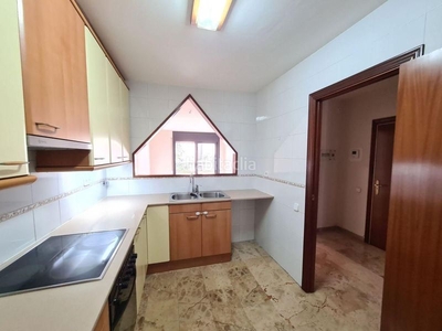 Piso con 3 habitaciones con ascensor y calefacción en Sant Adrià de Besòs