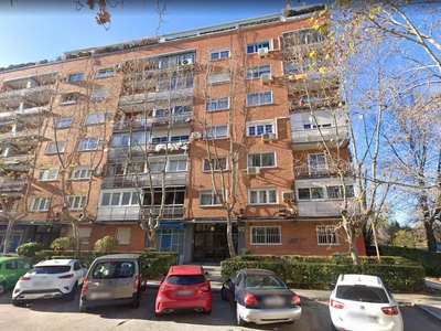 Piso en venta enc. alcala, 438,mad-ciudad lineal,madrid