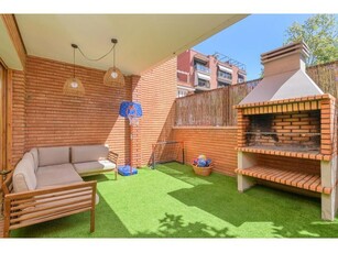 ¿Buscas casa luminosa en Manresa para la familia?