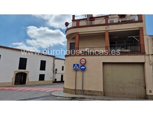 Casa de 2 plantas en el centro del pueblo de Puigdalber (Barcelona)