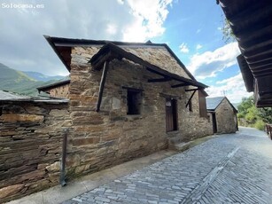 Casa de piedra en Peñalba de Santiago con encanto rural