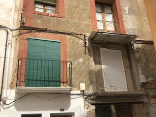 Casa en venta en Calle de Lope de Vega, 1 en Calanda por 24,900 €