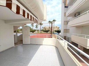 FANTÁSTICO APARTAMENTO EN PLAYA DE XERACO CON AMPLIA TERRAZA, GARAJE, TENIS, ..