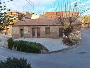 Se vende casa a reformar en Algezares junto a la montaña