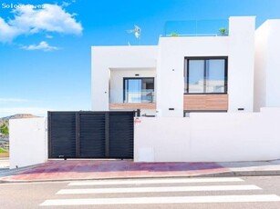 Villa en Venta en Benijófar, Alicante