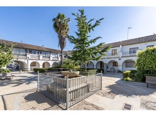 Vivir en Granada con la traquilidad de un pueblo.