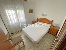 Apartamento de 2 dormitorios con piscina al lado del mar en Pineda de Mar