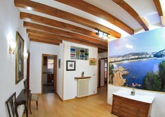 Chalet con 7 habitaciones con parking, piscina, calefacción, vistas al mar y vistas a la montaña en Sant Feliu de Guíxols
