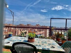 Piso atico con espectacular terraza - La Sagrera en Barcelona