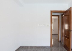 Piso con 3 habitaciones en Hispanidad - Vivar Téllez Vélez - Málaga