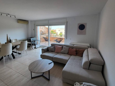 Alquiler Casa unifamiliar Caldes de Montbui. Con terraza 205 m²