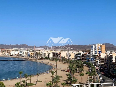 Alquiler Piso Águilas. Piso de tres habitaciones Buen estado sexta planta con balcón