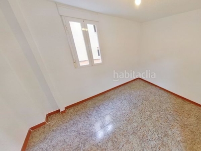 Alquiler piso con 3 habitaciones en Amposta Madrid