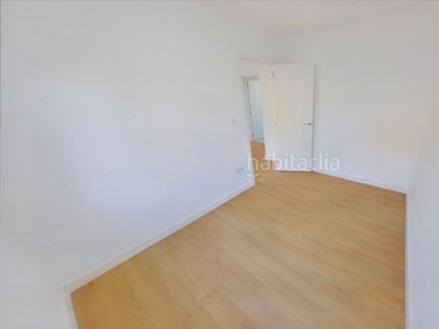 Alquiler piso con 3 habitaciones en Los Ángeles Madrid