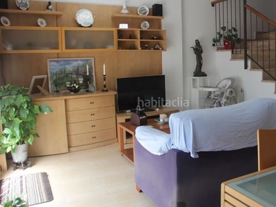 Casa en venta en els closos, 4 dormitorios. en Olesa de Montserrat